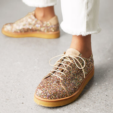 Sneaker in glitter with plateau sole