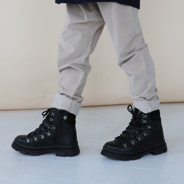 TEX-boot with laces and zipper