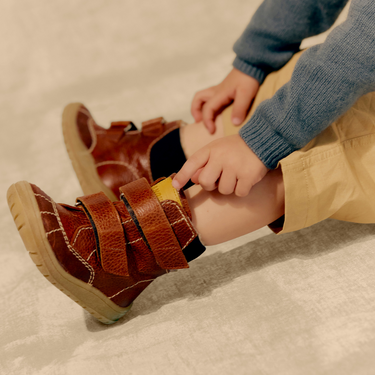 Starter TEX-boot with contrast stitching