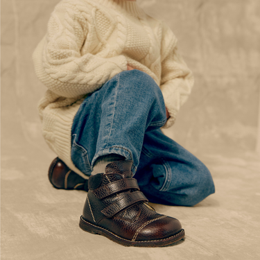 Starter shoe with wool lining