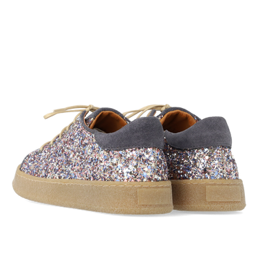 Sneaker in sparkling glitter