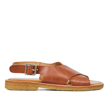 Cross sandal with buckle closure