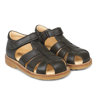 Sandal with adjustable velcro closure