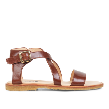 Sandal with buckle