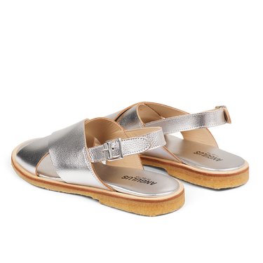 Classic cross sandal