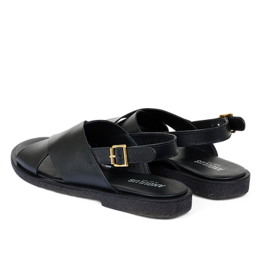 Classic cross sandal