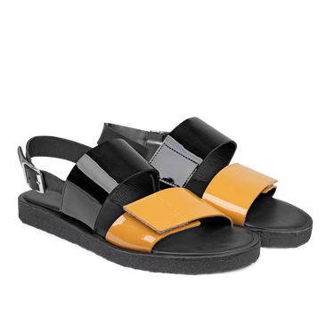 Sandal with plateau sole