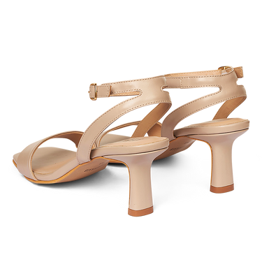 Sandal with heel