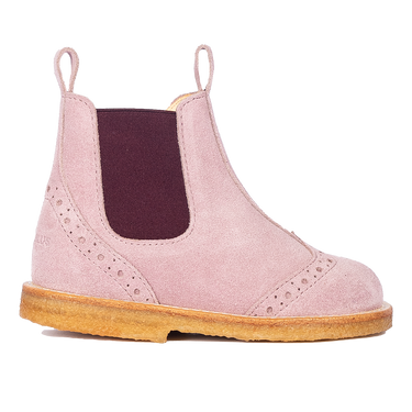 Classic Chelsea boot with brogue pattern