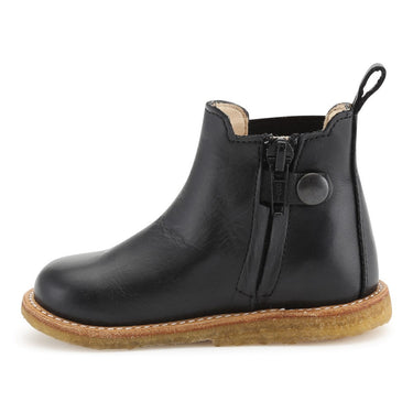 Classic chelsea boot with elastic and zipper