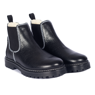 Chelsea boot with soft wool lining