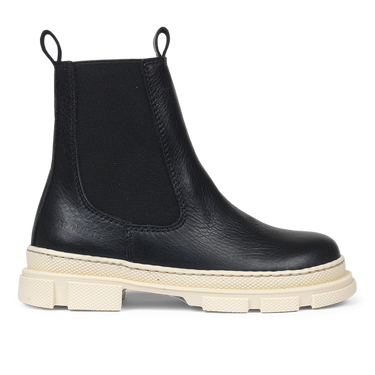 Chelsea boot with zipper