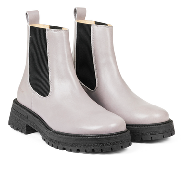 Chelsea Boot with track sole