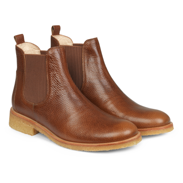 Classic chelsea boot w. elastic slip-on design