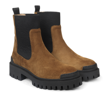 Chelsea boot with elastic