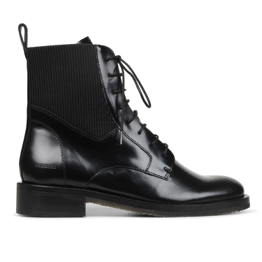 Lace up boot with elastic