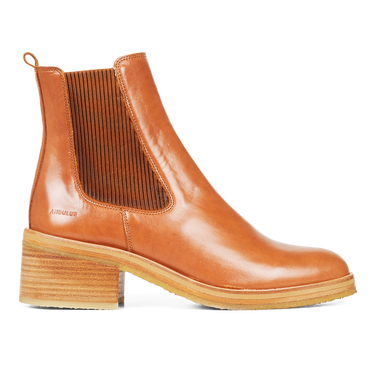 Chelsea boot with block heel