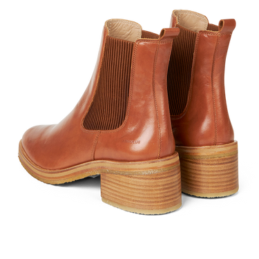 Chelsea boot with block heel