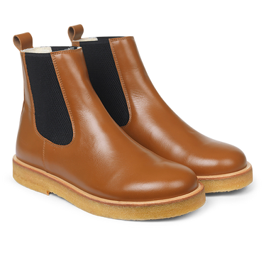 Chelsea boot with wool lining